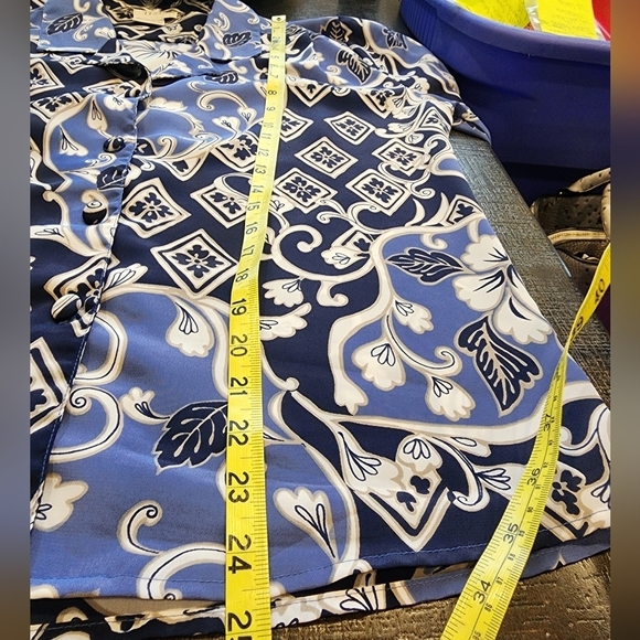 TESS BUTTONDOWN BLOUSE - Picture 4 of 5